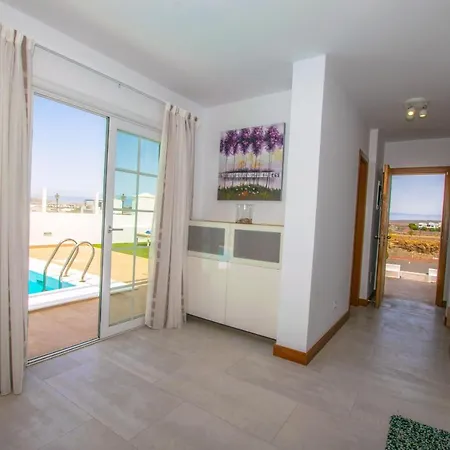 228 - Casa Luca By Now Ltd * Playa Blanca (Lanzarote)